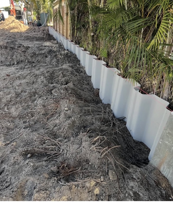 Vinyl Sheet Retaining Walls project photo 3